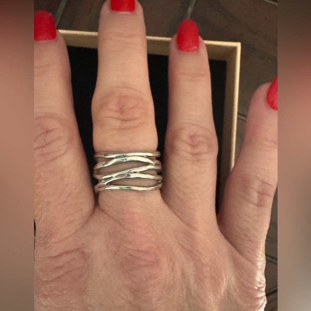Silver ring, size 8